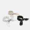 Pier One BANDANA UNISEX 3 PACK - Tuch - Black/white/beige 2 Pier One BANDANA UNISEX 3 PACK - Tuch - Black/white/beige -Pier One Verkaufsgeschäft 07b97c3020c049de90779ce451692b29