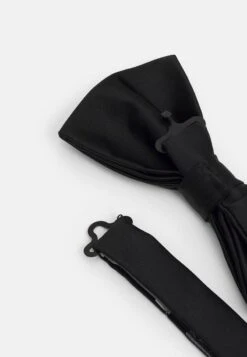 Pier One SET - Einstecktuch - Black 10 Pier One SET - Einstecktuch - Black -Pier One Verkaufsgeschäft 0c31a86118a34f4aa1aaadb742e27768