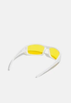Pier One UNISEX - Sonnenbrille - White -Pier One Verkaufsgeschäft 0dda96c4d38947c18f9017759d7d6aa5