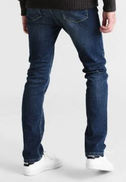 Pier One Jeans Straight Leg - Washed Dark Blue 10 Pier One Jeans Straight Leg - Washed Dark Blue -Pier One Verkaufsgeschäft 19f71c5aa23e4aee8fbafd64cafceb95