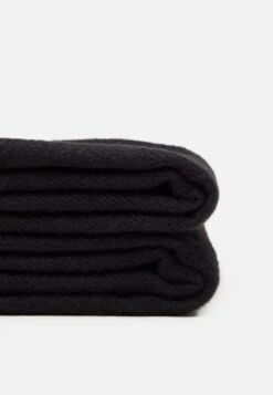 Pier One UNISEX - Schal - Black 10 Pier One UNISEX - Schal - Black -Pier One Verkaufsgeschäft 1a3ef4f2f2a44f909215ae85a2df8cb4