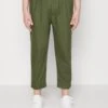 Pier One Stoffhose - Olive -Pier One Verkaufsgeschäft 2107cbe95b2d44d3adfbb8052de76f3a