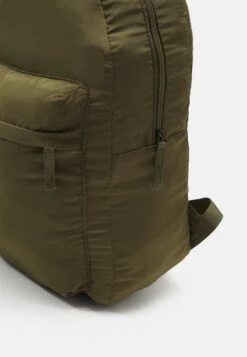 Pier One UNISEX - Tagesrucksack - Khaki 11 Pier One UNISEX - Tagesrucksack - Khaki -Pier One Verkaufsgeschäft 34ee2379da2740f99d6389ec9ad145f4