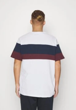 Pier One T-Shirt Print - White 10 Pier One T-Shirt Print - White -Pier One Verkaufsgeschäft 40f51fd857f7475f9c33def94567c748