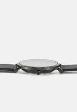 Pier One UNISEX - Uhr - Black -Pier One Verkaufsgeschäft 4a4c5fd2ccf24a73a7e672b724fd8279