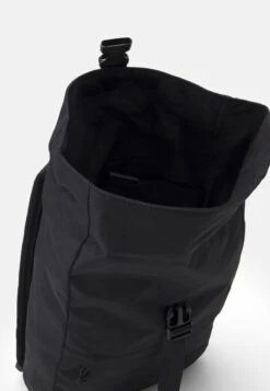 Pier One UNISEX - Tagesrucksack - Black -Pier One Verkaufsgeschäft 4c6aba4be07f4de283b349828f285da9