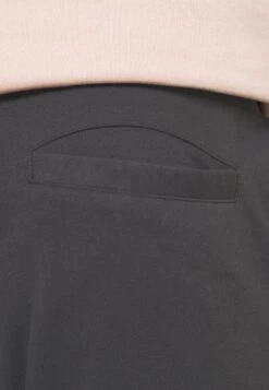 Pier One Jogginghose - Dark Grey -Pier One Verkaufsgeschäft 4dba7bd6995145a9b07e0b61cdb4749a