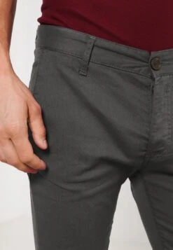 Pier One SLIM FIT CHINO - Chino - Dark Grey 11 Pier One SLIM FIT CHINO - Chino - Dark Grey -Pier One Verkaufsgeschäft 57afc5e7d2fb4fccb50811bdf725c68c