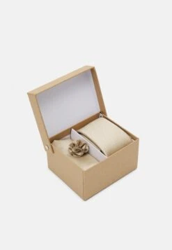 Pier One SET - Sonstige Accessoires - Beige 13 Pier One SET - Sonstige Accessoires - Beige -Pier One Verkaufsgeschäft 5dfa39d4f14a47e495c04fd8aad3fb4e