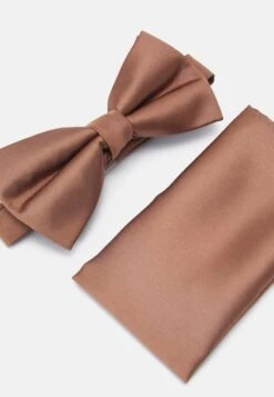 Pier One SET - Sonstige Accessoires - Brown 12 Pier One SET - Sonstige Accessoires - Brown -Pier One Verkaufsgeschäft 6af7cf88b06048ef8a845d4f3a089f0a