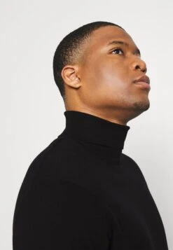 Pier One Strickpullover - Black -Pier One Verkaufsgeschäft 6cdf085b68974df0b2b7267576ca751b