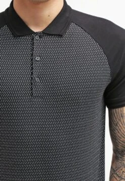 Pier One Poloshirt - Black 12 Pier One Poloshirt - Black -Pier One Verkaufsgeschäft 7a8e3c224484453eb369c996df32a2e6