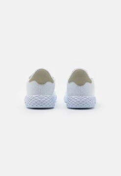 Pier One Sneaker Low - White 10 Pier One Sneaker Low - White -Pier One Verkaufsgeschäft 7b693e638a644a1296171cc327999979