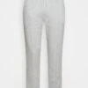 Pier One SMART PIQUEE JOGGER - Jogginghose - Light Grey -Pier One Verkaufsgeschäft 80424a62dd2f4d1ab19a5297a41009fa 1