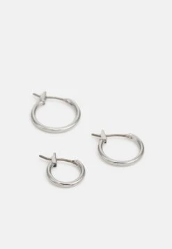 Pier One 6 PACK - Halskette - Silver-coloured 10 Pier One 6 PACK - Halskette - Silver-coloured -Pier One Verkaufsgeschäft 87790ba9b08c4bbd91b205c68fd5e628