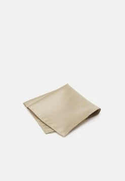 Pier One SET - Einstecktuch - Beige 10 Pier One SET - Einstecktuch - Beige -Pier One Verkaufsgeschäft 89cc99f7b8b34c698a1159fd2e93e61e