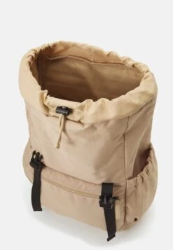 Pier One UNISEX - Tagesrucksack - Beige 10 Pier One UNISEX - Tagesrucksack - Beige -Pier One Verkaufsgeschäft 908df2bf66f740308809e241b1e34ced