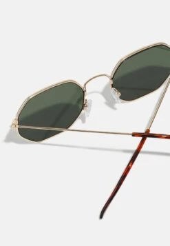 Pier One UNISEX - Sonnenbrille - Green -Pier One Verkaufsgeschäft 929840d38ace4af598a0a8e09c6b4160