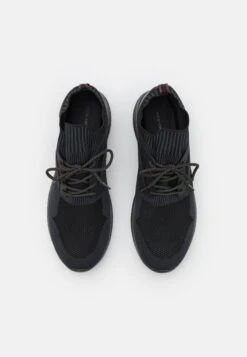 Pier One Sneaker Low - Black -Pier One Verkaufsgeschäft 9b116cea09d744c9b0f8ba112133e171