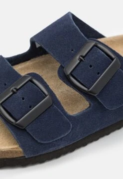 Pier One LEATHER UNISEX - Hausschuh - Dark Blue 13 Pier One LEATHER UNISEX - Hausschuh - Dark Blue -Pier One Verkaufsgeschäft a5a88158e25a4eb4b3e59dc262861c25