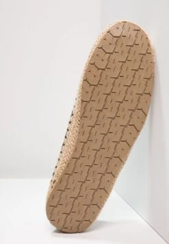 Pier One Espadrille - Grey -Pier One Verkaufsgeschäft bd07e57455dd4f73a673b9ee028740f1