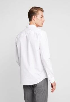 Pier One 2 PACK - Businesshemd - White/light Blue 10 Pier One 2 PACK - Businesshemd - White/light Blue -Pier One Verkaufsgeschäft be6c104a9fb24ec4b7e3fbf862bb62fa