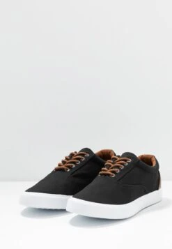 Pier One Sneaker Low - Black 10 Pier One Sneaker Low - Black -Pier One Verkaufsgeschäft c4cf3565537c4ea1b44b68540f2735de