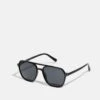 Pier One UNISEX - Sonnenbrille - Black -Pier One Verkaufsgeschäft c93f10a0ce1447e1a2a3a4e96688b3e4