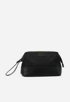 Pier One Kosmetiktasche - 802 - Black 12 Pier One Kosmetiktasche - 802 - Black -Pier One Verkaufsgeschäft cd260d4e40ee4dc38ee533db4dc63900 1