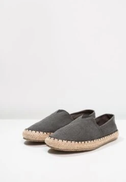Pier One Espadrille - Grey -Pier One Verkaufsgeschäft d3f6d93cf6a84c038fa1e85511b70aa4