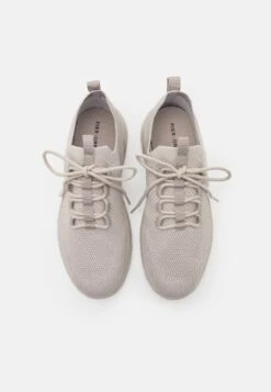 Pier One UNISEX - Sneaker Low - Beige -Pier One Verkaufsgeschäft dcdcd0a336864160ab3dc58325ceb3e3