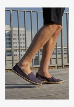 Pier One RENA ESPADRILLE UNISEX - Espadrille - Dark Blue 10 Pier One RENA ESPADRILLE UNISEX - Espadrille - Dark Blue -Pier One Verkaufsgeschäft ddd12ad1b1c0447b922653244352df1c