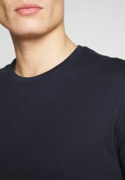 Pier One 2 PACK - T-Shirt Basic - White/dark Blue 13 Pier One 2 PACK - T-Shirt Basic - White/dark Blue -Pier One Verkaufsgeschäft de6827f8d2cf4a2c856d09a9d7f8109d