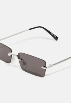 Pier One UNISEX - Sonnenbrille - Black -Pier One Verkaufsgeschäft e15ab6ee6bcb46b3b75eb870236169a4