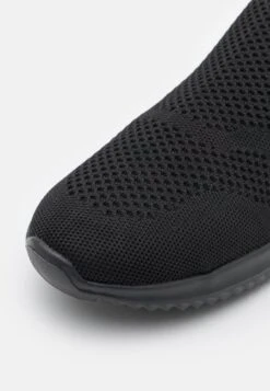 Pier One Slipper - Black 13 Pier One Slipper - Black -Pier One Verkaufsgeschäft e2c682b9701f4c84a77f1a95a1f5aad5
