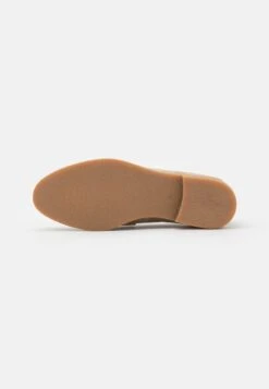 Pier One LEATHER - Slipper - Beige 12 Pier One LEATHER - Slipper - Beige -Pier One Verkaufsgeschäft e377de68aaaa4573b0f54d2097e3f852