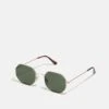 Pier One UNISEX - Sonnenbrille - Green 1 Pier One UNISEX - Sonnenbrille - Green -Pier One Verkaufsgeschäft e49a9ea045c143b680e8593f3faf198b