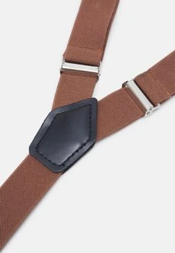 Pier One SET - Sonstige Accessoires - Brown 11 Pier One SET - Sonstige Accessoires - Brown -Pier One Verkaufsgeschäft e6255cad1dda491a818caf178ee77354