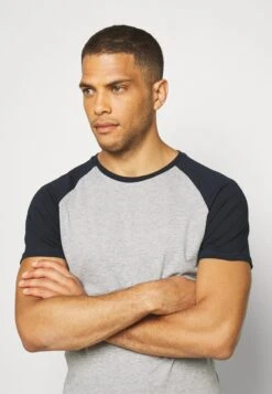 Pier One T-Shirt Basic - Dark Blue -Pier One Verkaufsgeschäft e6cd1455f6f741b9be95cab8d570cff4