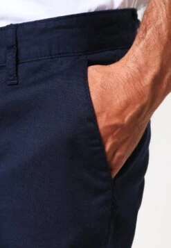 Pier One SLIM FIT CHINO - Chino - Dark Blue -Pier One Verkaufsgeschäft e9b0cf0937424b249f03ead3cee4c9bf