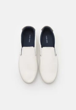 Pier One UNISEX - Sneaker Low - White 11 Pier One UNISEX - Sneaker Low - White -Pier One Verkaufsgeschäft ed049c4add34421d8da2fcba5365fa6b